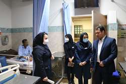 اعضای تیم مدیریت ایمنی بیمارستان فارابی از بیماران بستری در بخش ها عیادت کردند