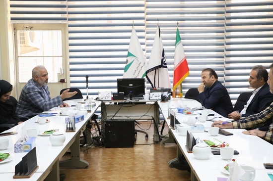 نشست رئیس مدیریت رفاه و کارکنان دانشگاه با مسئولان بیمارستان فارابی 