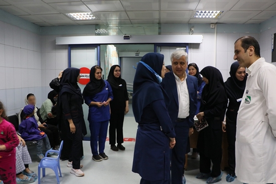  بازدید تیم مدیریتی ایمنی بیمار بیمارستان فارابی از بخش ROP 