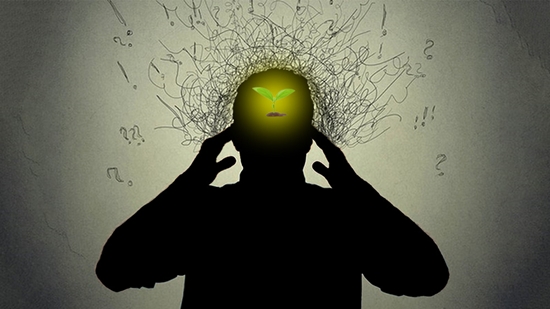 خودمراقبتی روانی در بحران؛ راهکارهایی برای عبور از پیامدهای روانی حوادث آسیب‌زا 