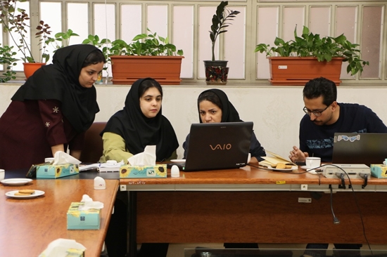 ششمین ژورنال کلاب مرکز تحقیقات چشم‌پزشکی ترجمانی با عنوان لیمبوسولوژی برگزار شد 