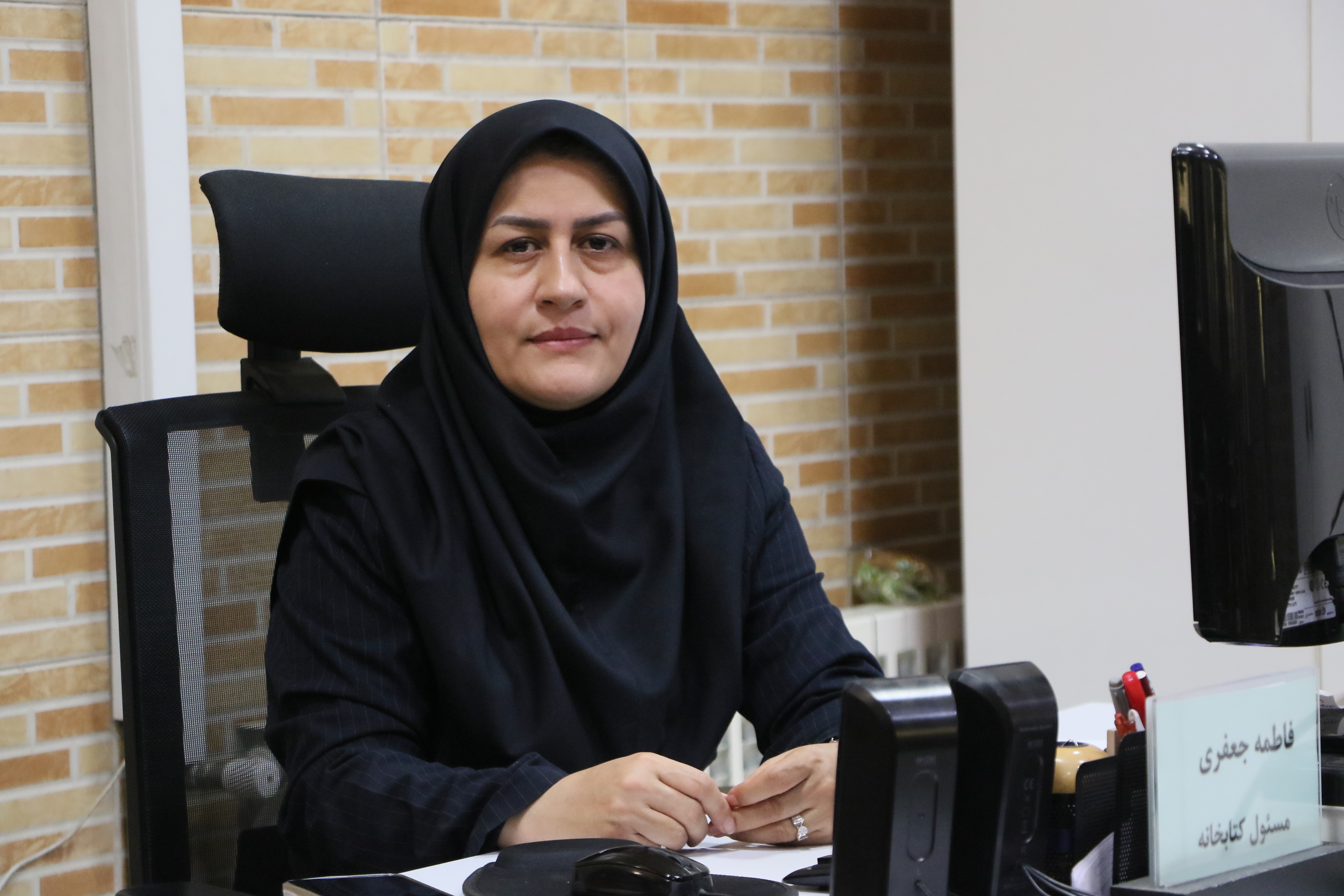 فاطمه جعفری، مسئول کتابخانه بیمارستان فارابی